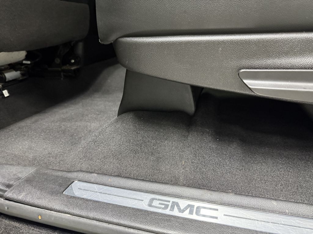 2020 GMC Yukon Image 24