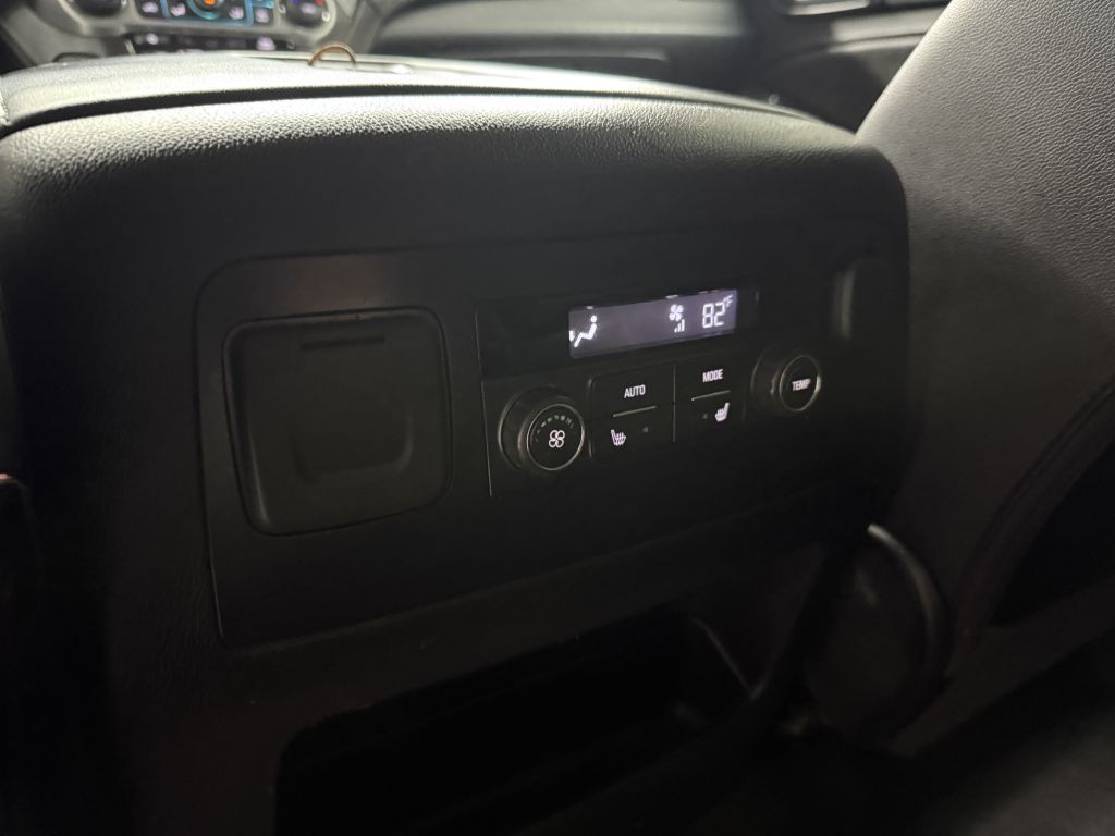 2020 GMC Yukon Image 26