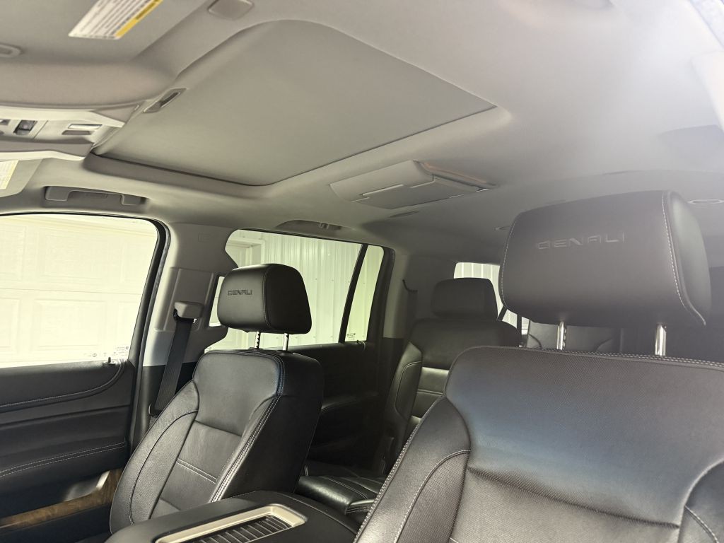 2018 GMC Yukon Image 10