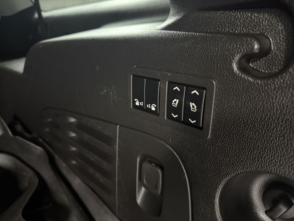 2018 GMC Yukon Image 37