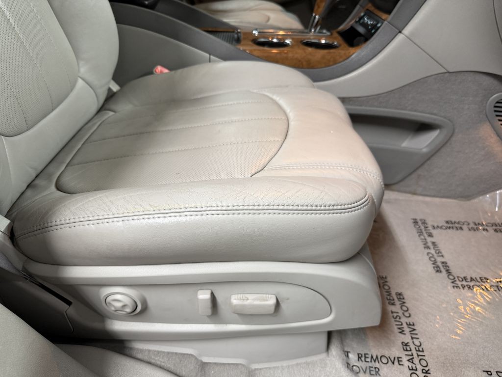 2008 Buick Enclave Image 37