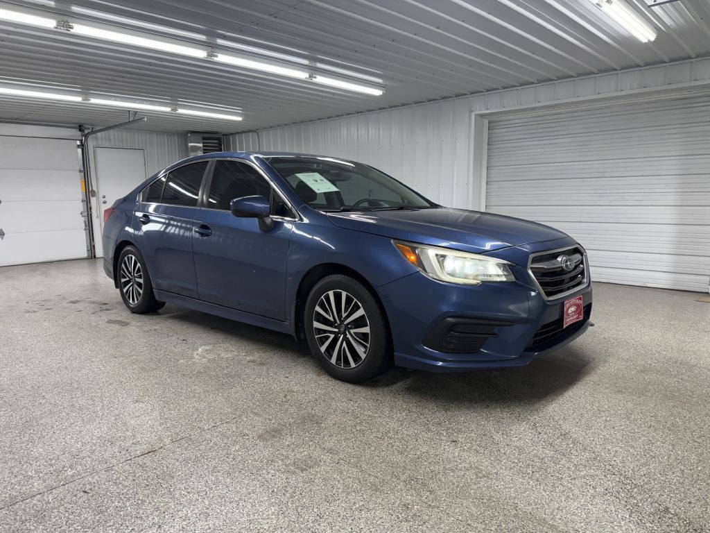 2019 Subaru Legacy Image 1
