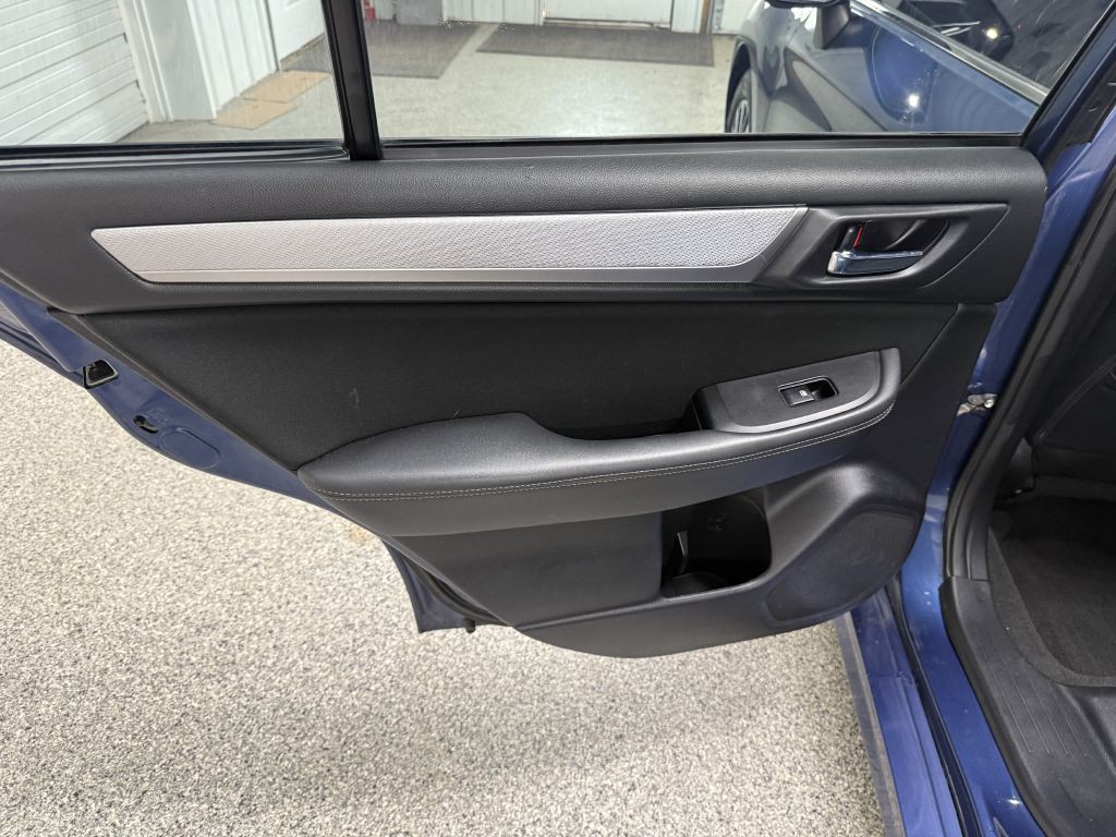 2019 Subaru Legacy Image 25