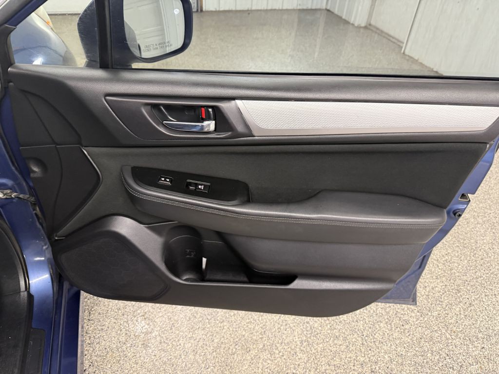 2019 Subaru Legacy Image 34