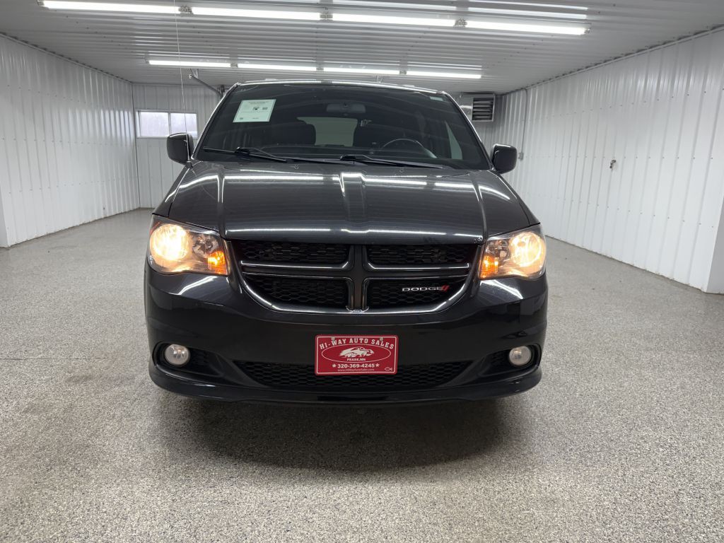 2016 Dodge Grand Caravan Image 2