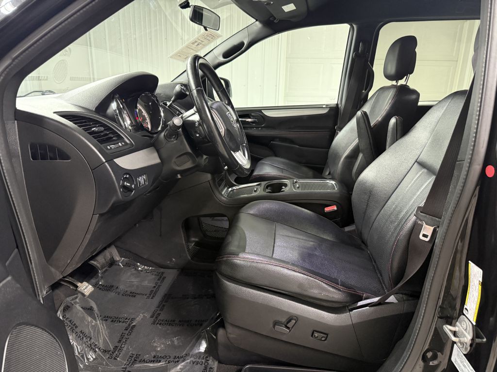 2016 Dodge Grand Caravan Image 9