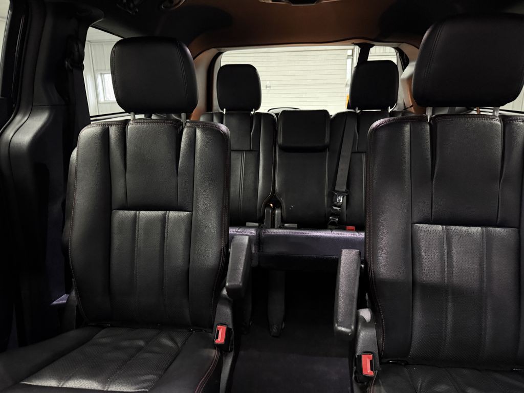 2016 Dodge Grand Caravan Image 20