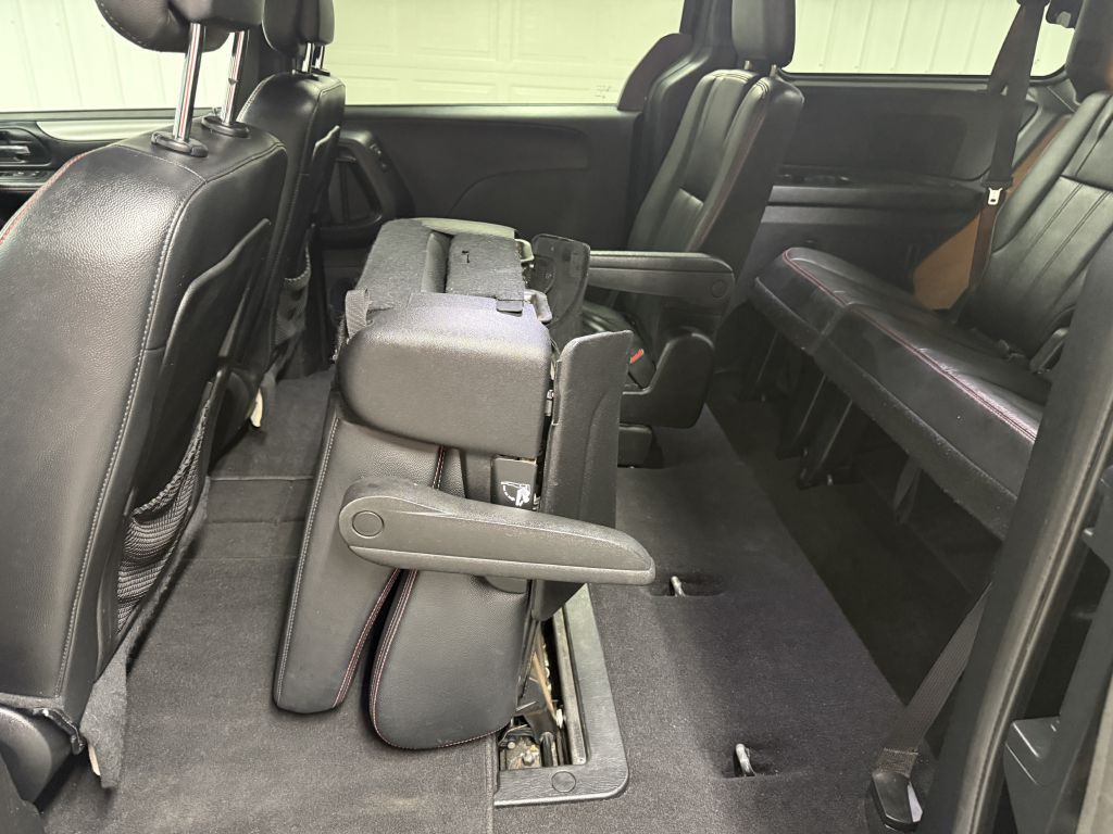 2016 Dodge Grand Caravan Image 25
