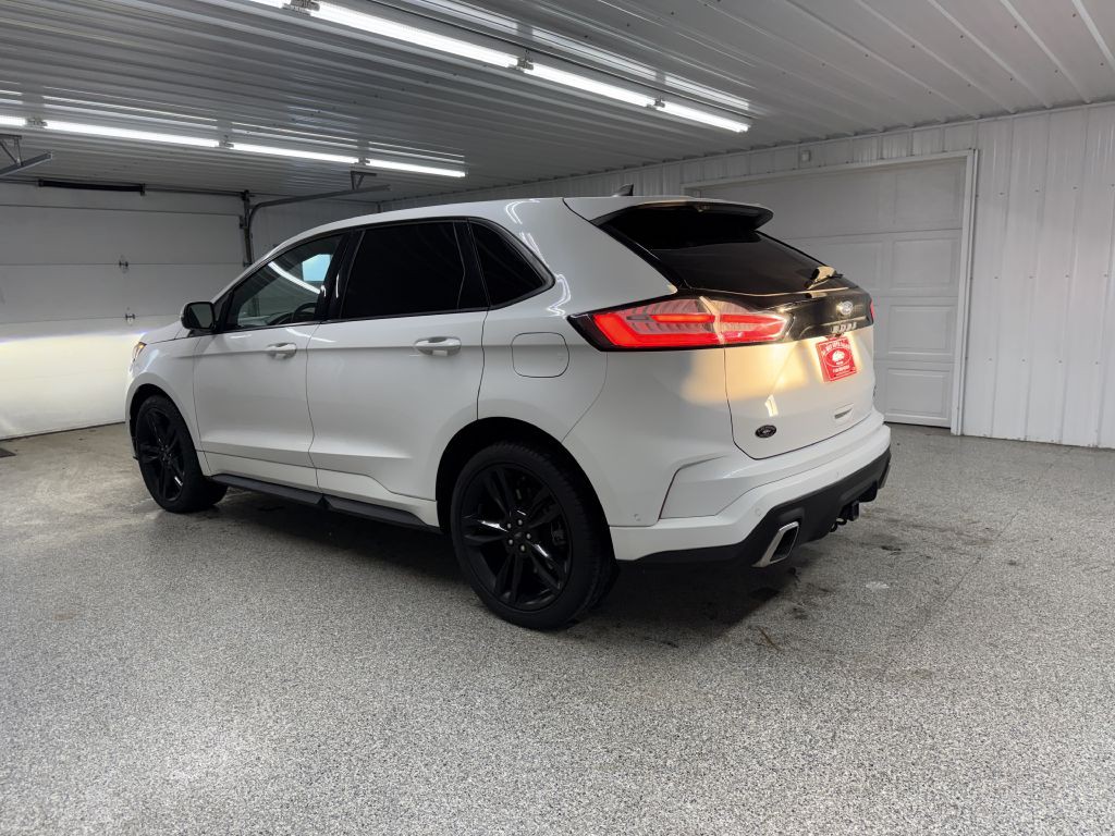 2020 Ford Edge Image 4