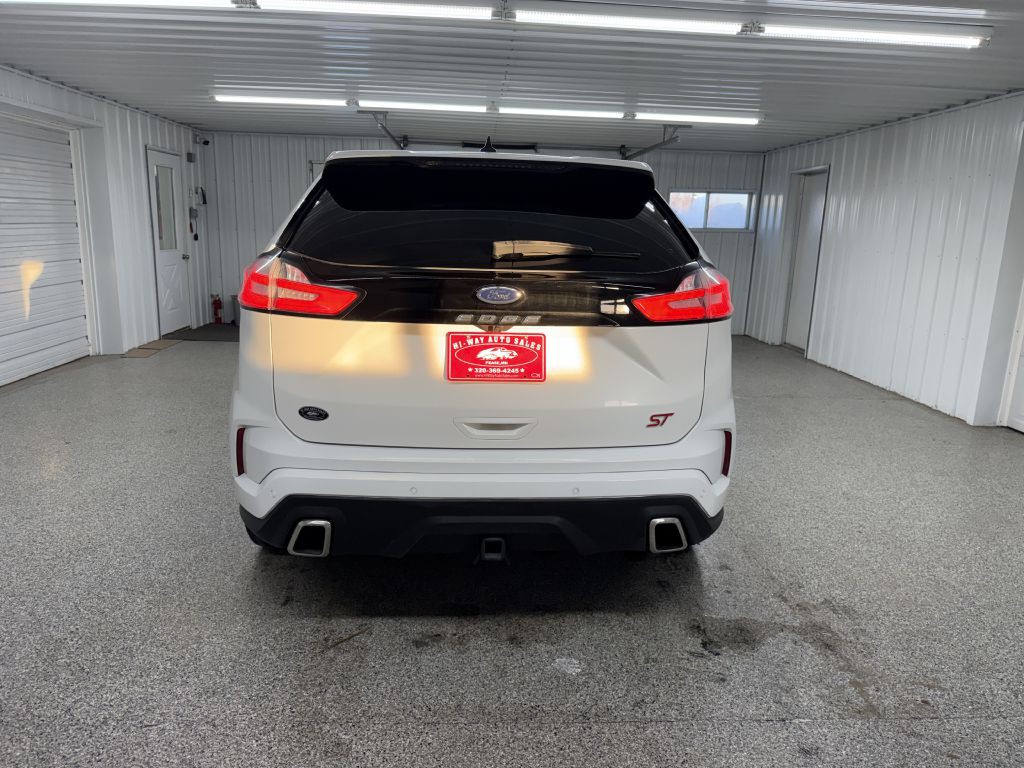 2020 Ford Edge Image 5