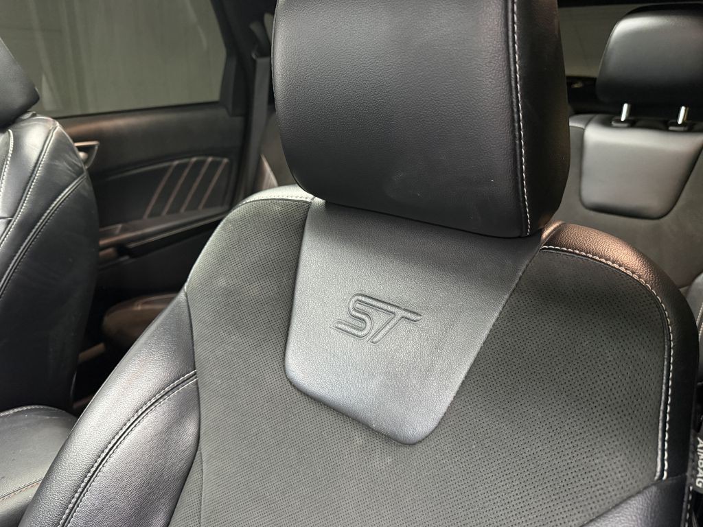 2020 Ford Edge Image 11