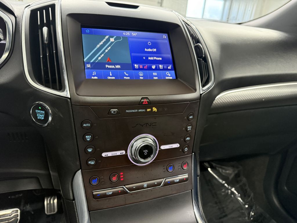 2020 Ford Edge Image 18