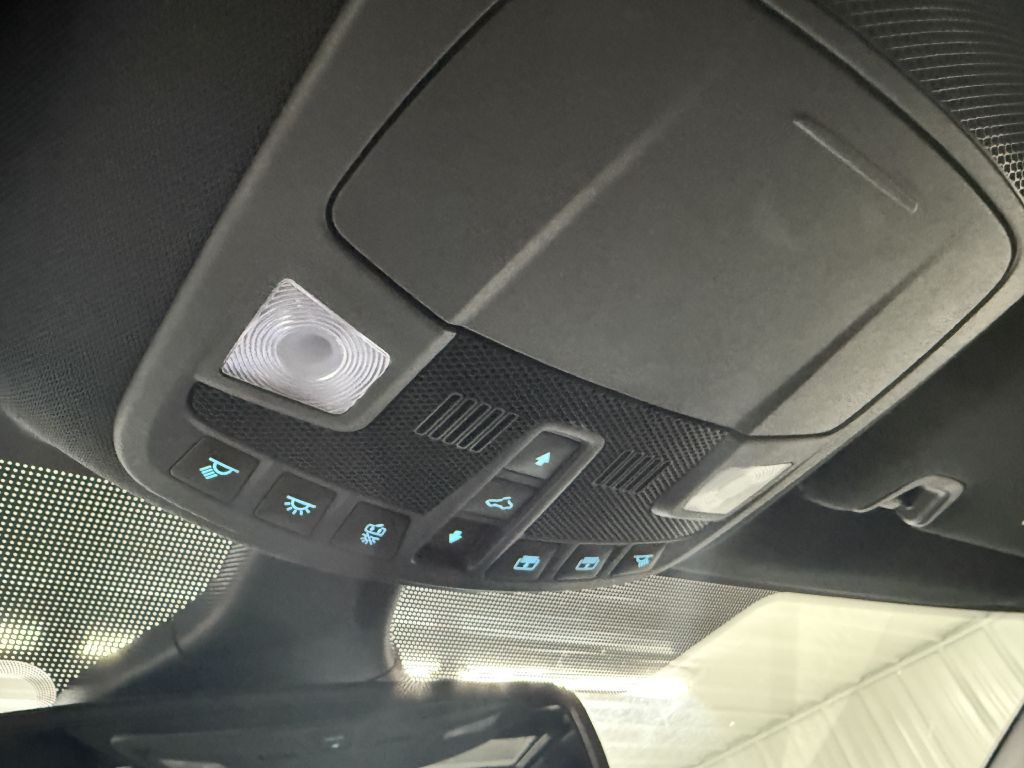 2020 Ford Edge Image 21