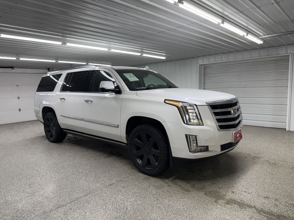 2016 Cadillac Escalade Image 1