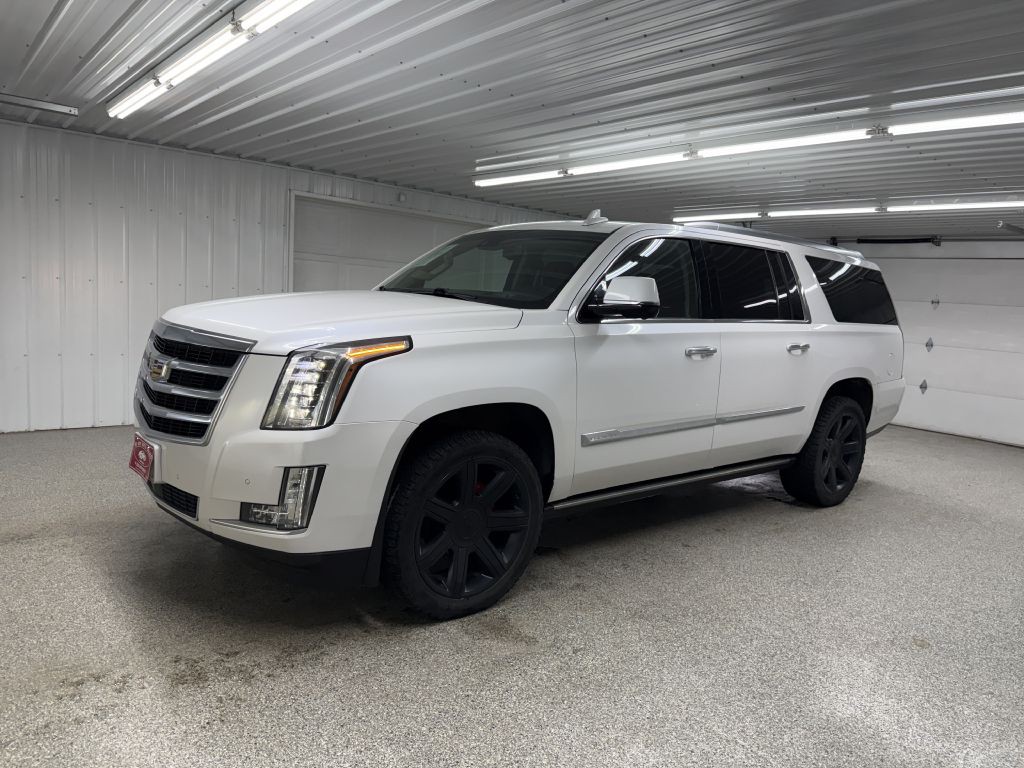 2016 Cadillac Escalade Image 3