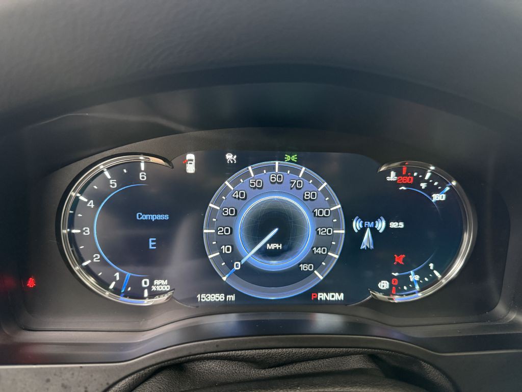 2016 Cadillac Escalade Image 15