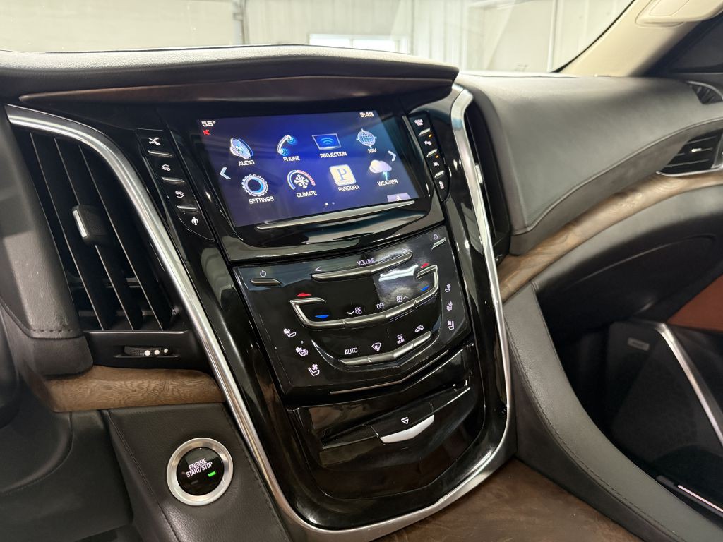 2016 Cadillac Escalade Image 20
