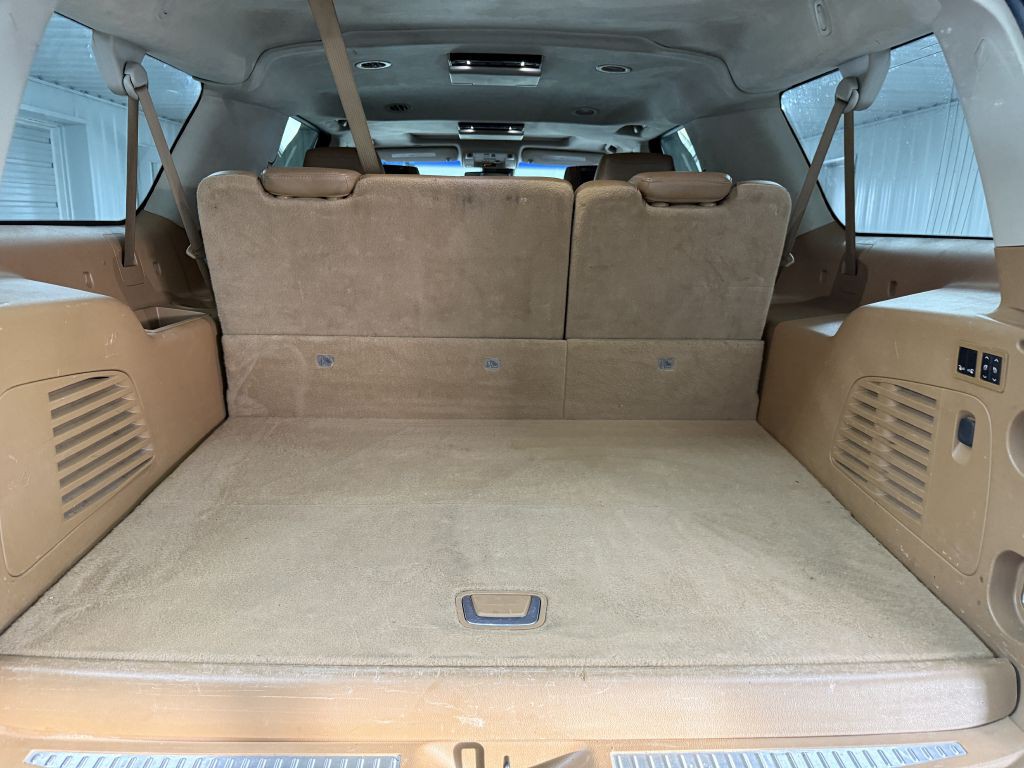 2016 Cadillac Escalade Image 33