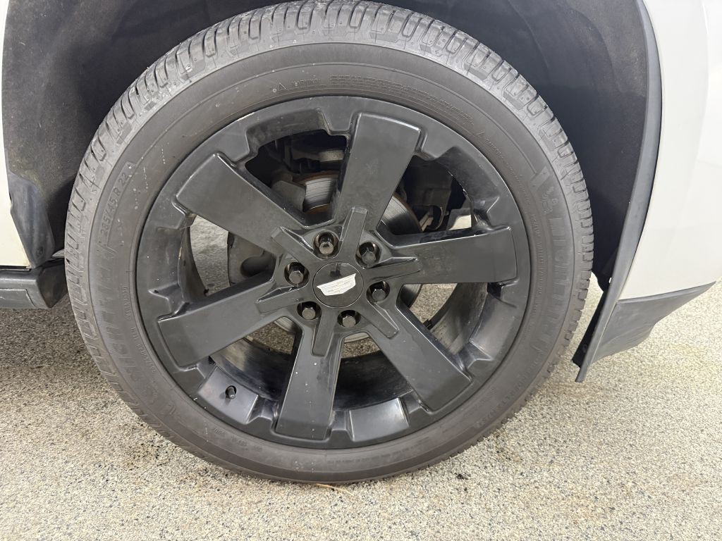 2016 Cadillac Escalade Image 43