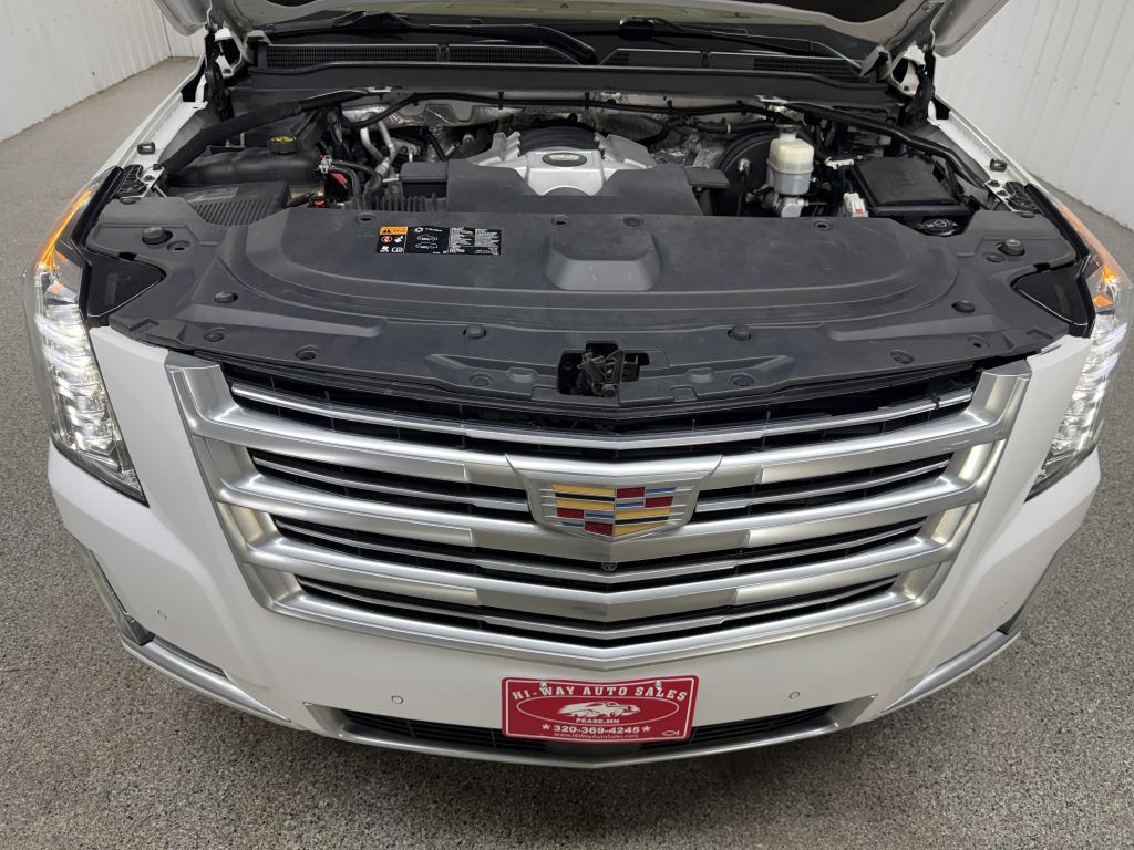 2016 Cadillac Escalade Image 45