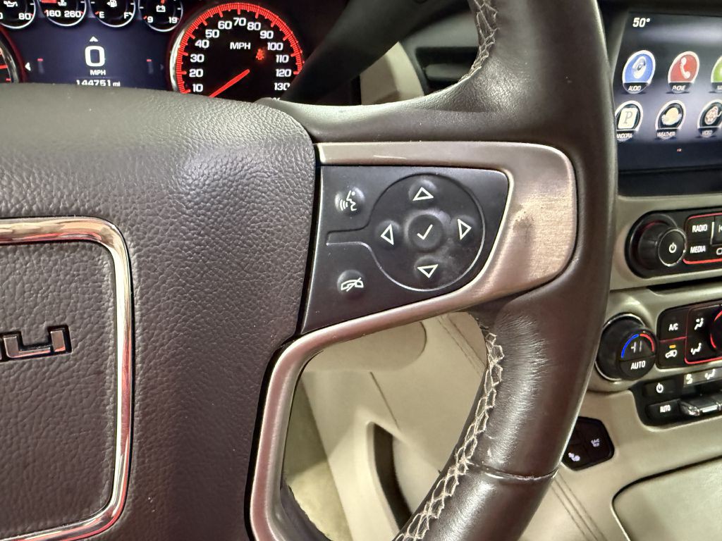 2015 GMC Yukon Image 17