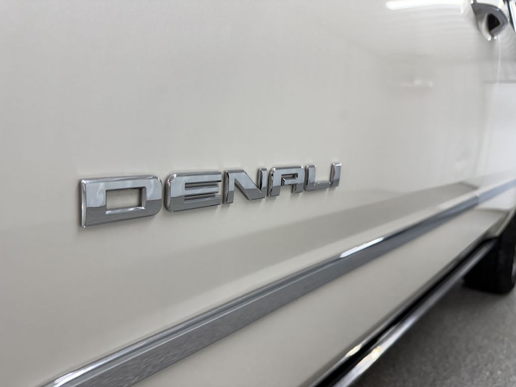 2015 GMC Yukon Image 7