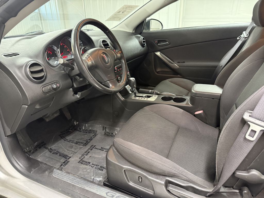 2007 Pontiac G6 Image 12