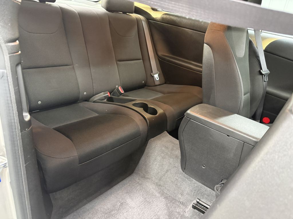 2007 Pontiac G6 Image 28