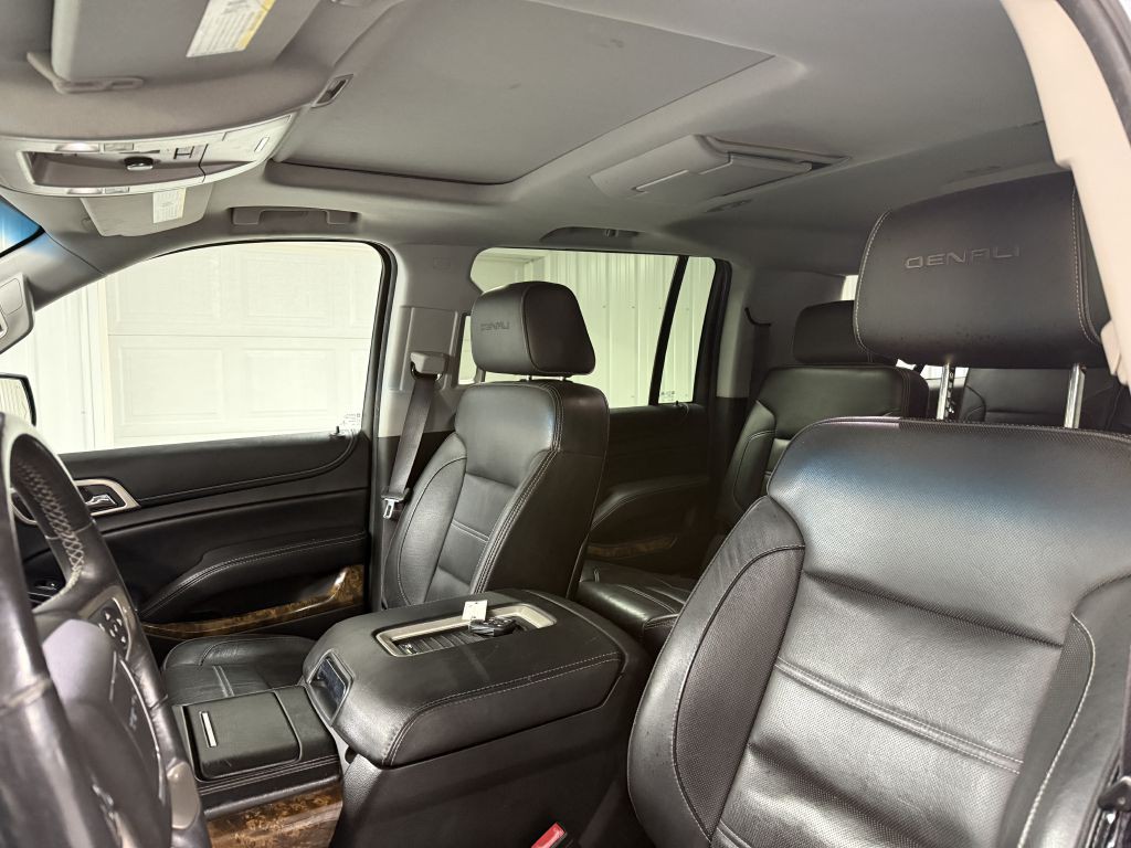 2015 GMC Yukon Image 10