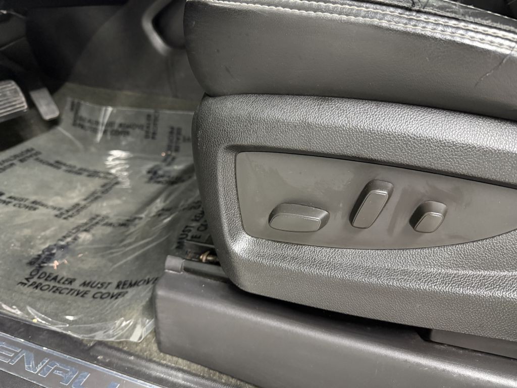 2015 GMC Yukon Image 12