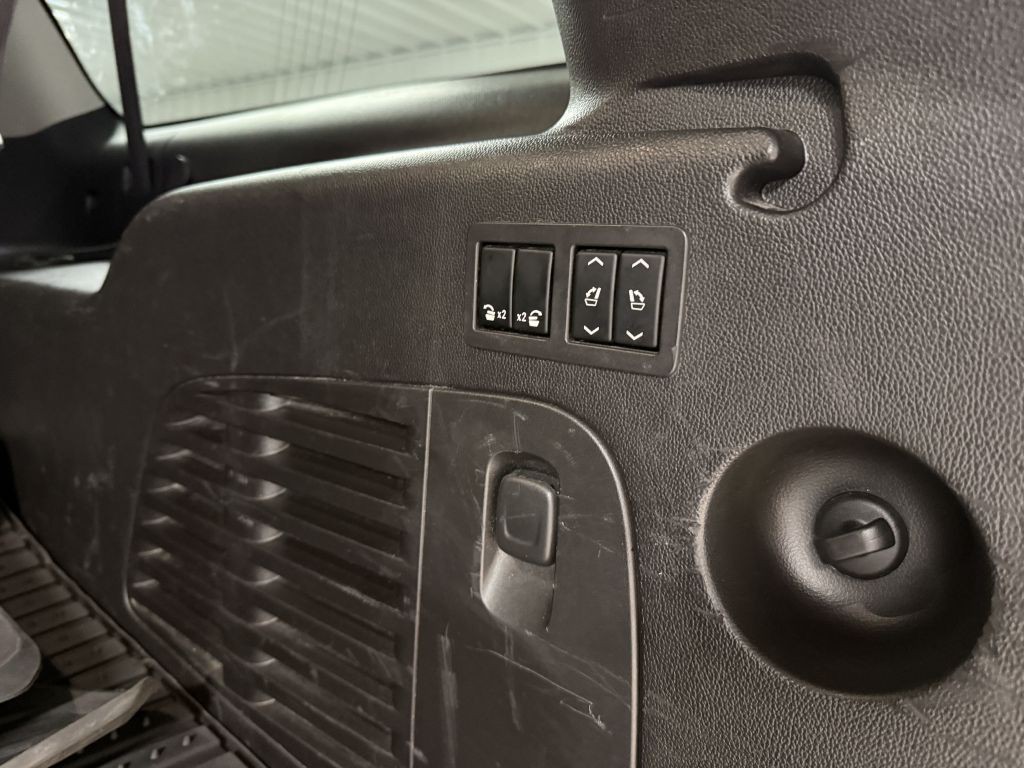 2015 GMC Yukon Image 34