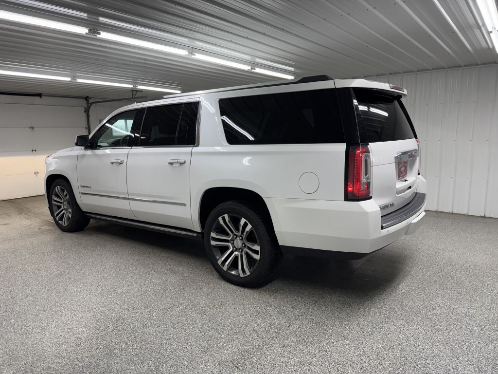 2017 GMC Yukon Image 4
