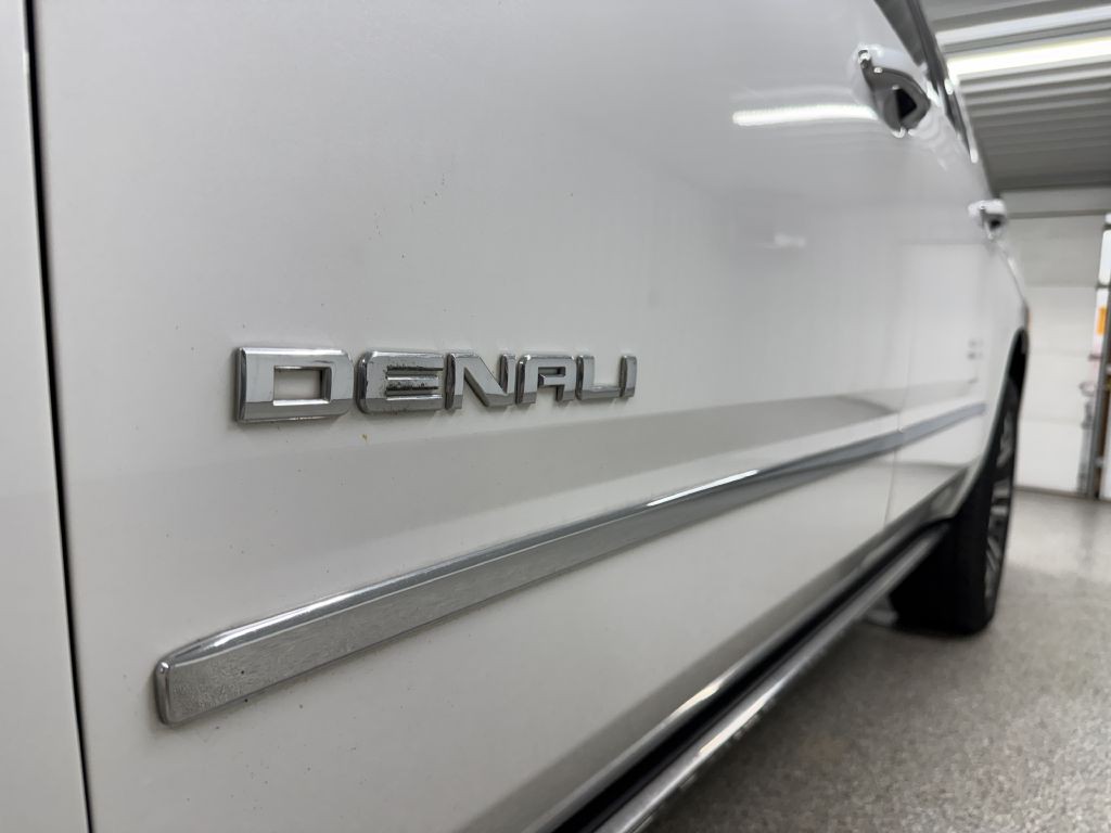 2017 GMC Yukon Image 8