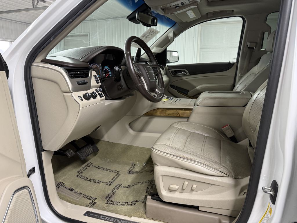 2017 GMC Yukon Image 9