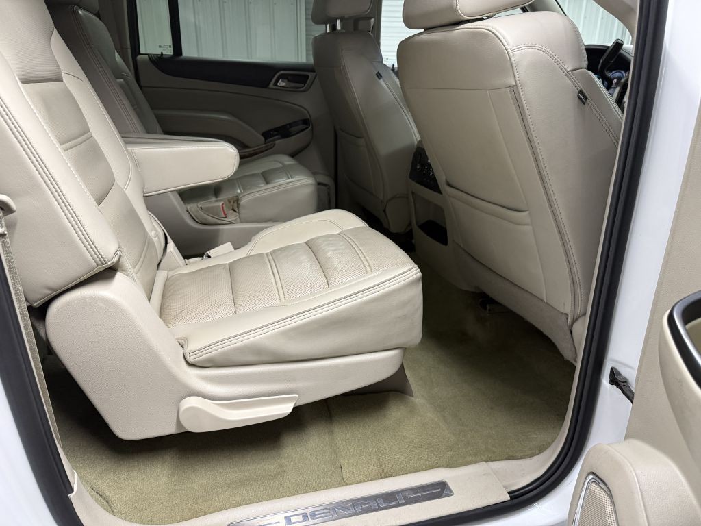 2017 GMC Yukon Image 37