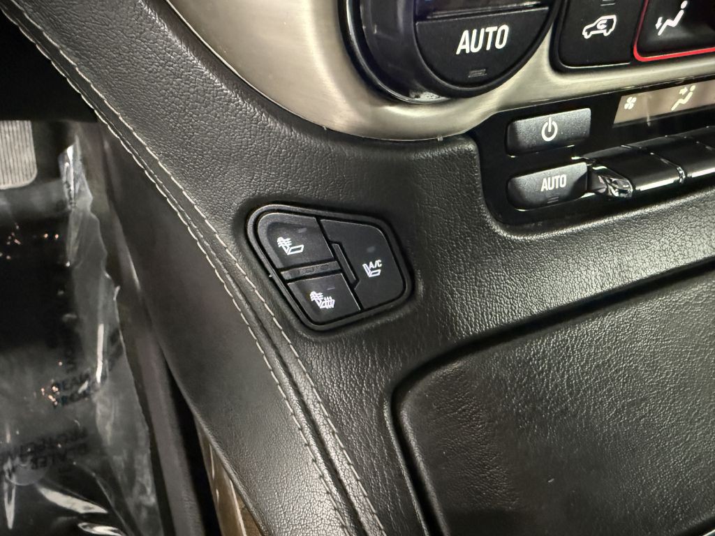 2016 GMC Yukon Image 28