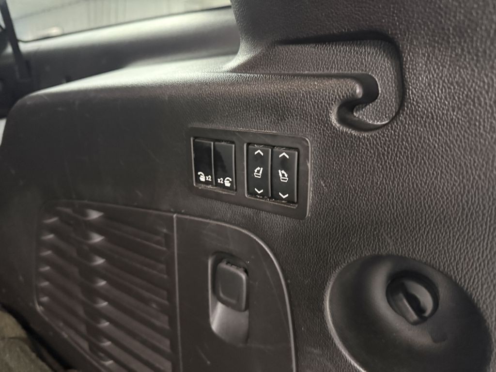 2016 GMC Yukon Image 43