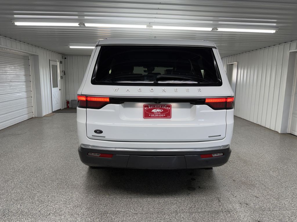 2022 Jeep Wagoneer Iii Image 5
