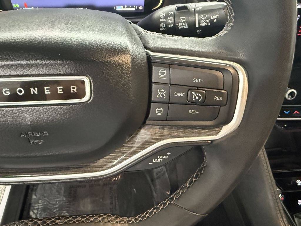 2022 Jeep Wagoneer Iii Image 24