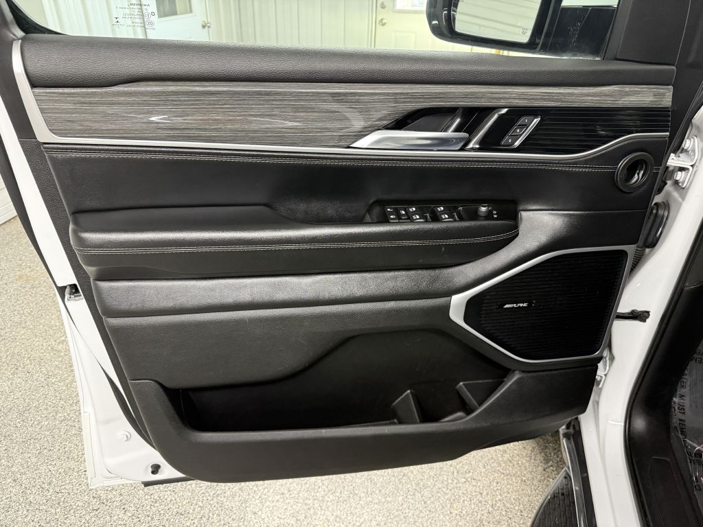 2022 Jeep Wagoneer Iii Image 27