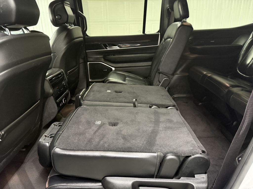 2022 Jeep Wagoneer Iii Image 33