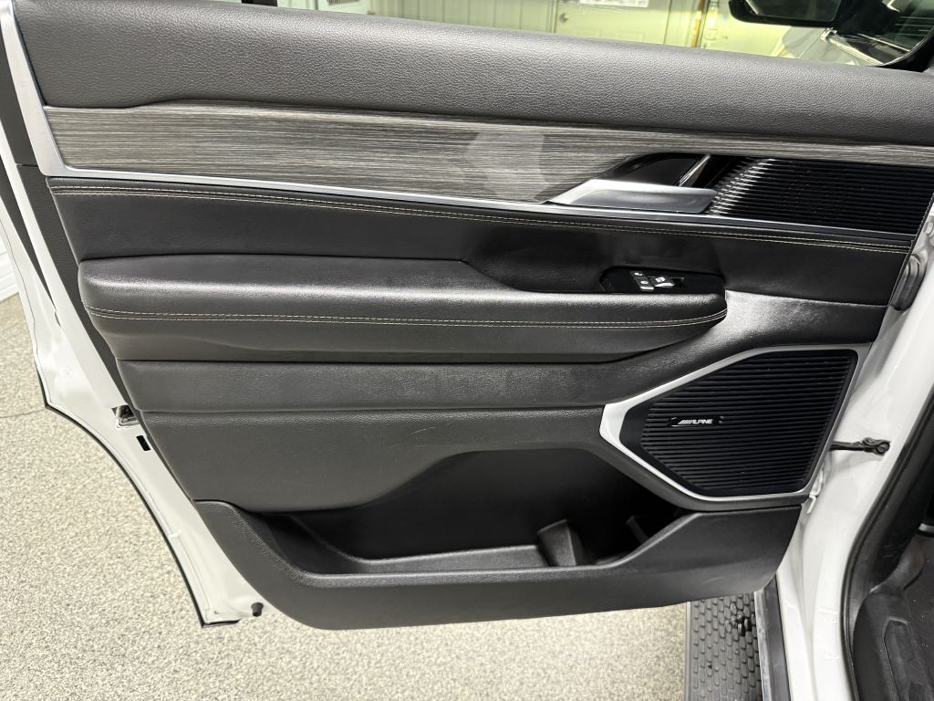 2022 Jeep Wagoneer Iii Image 36