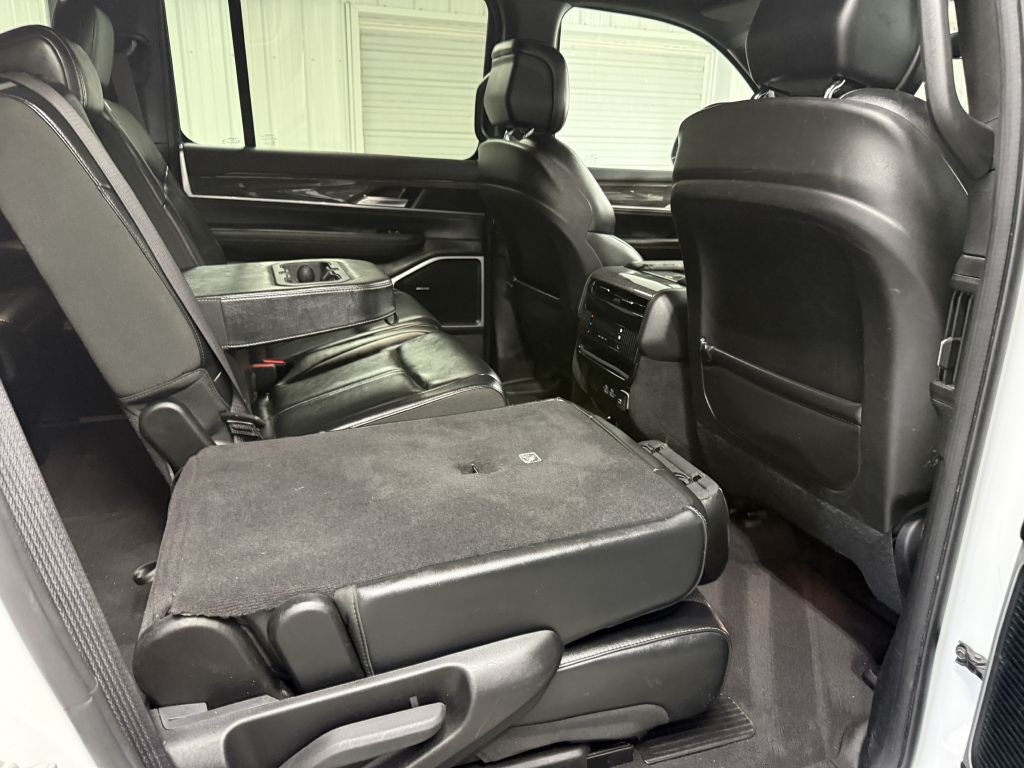 2022 Jeep Wagoneer Iii Image 41