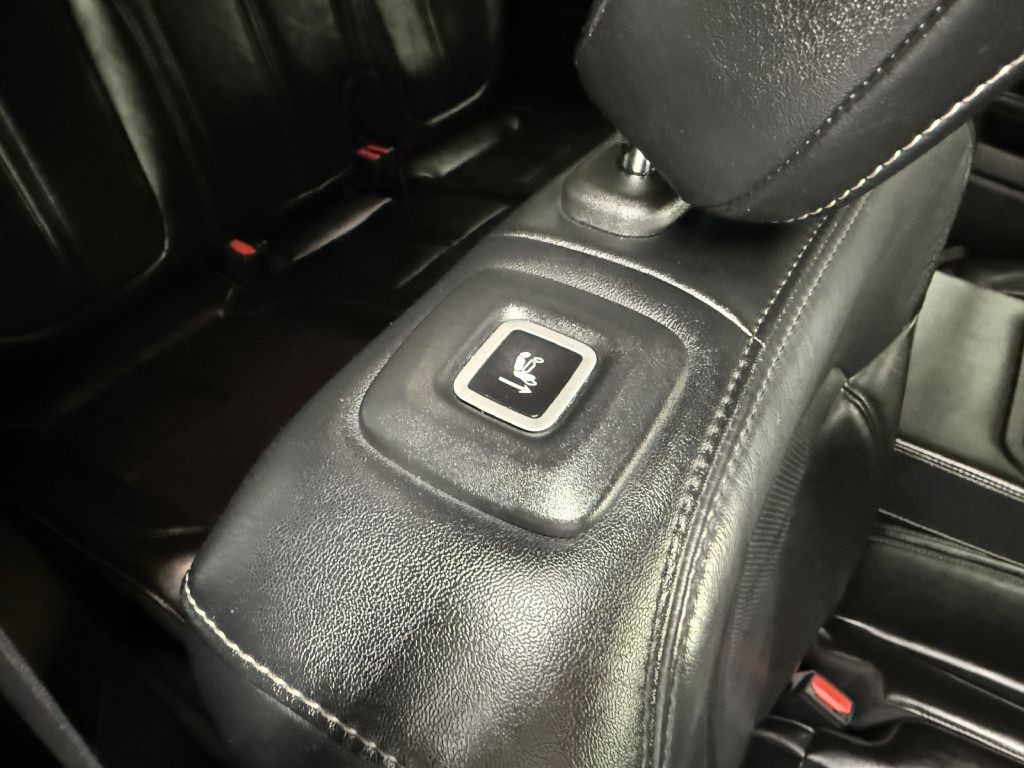 2022 Jeep Wagoneer Iii Image 43