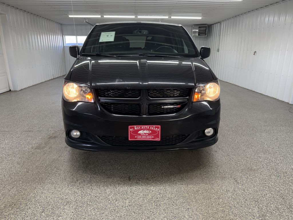 2017 Dodge Grand Caravan Image 2