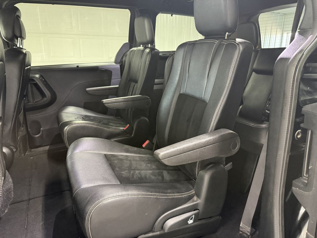 2017 Dodge Grand Caravan Image 23