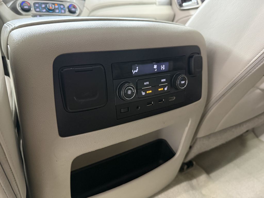 2018 GMC Yukon Image 36