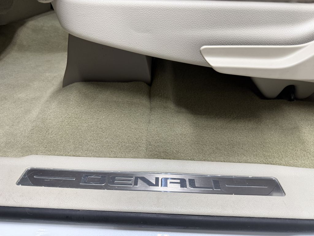 2018 GMC Yukon Image 39