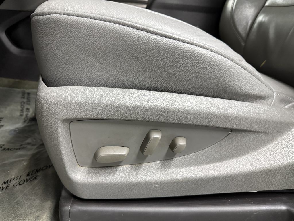 2015 Chevrolet Suburban Image 11