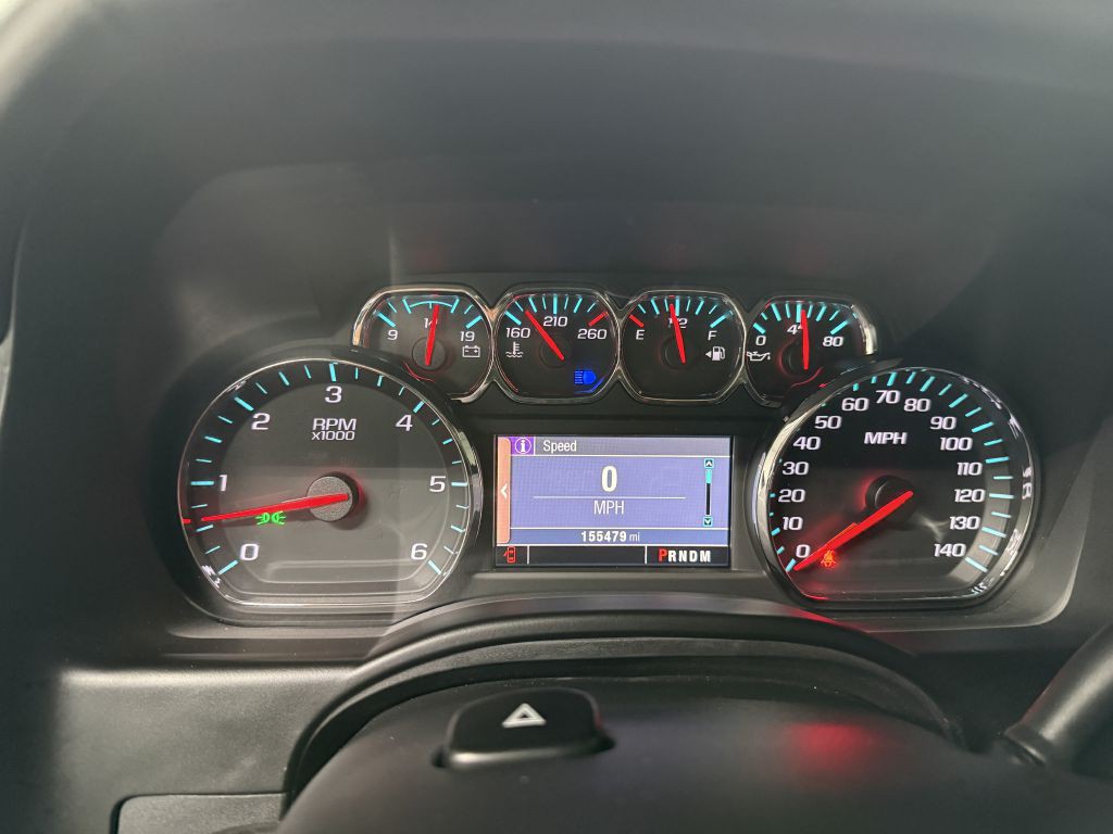 2015 Chevrolet Suburban Image 14